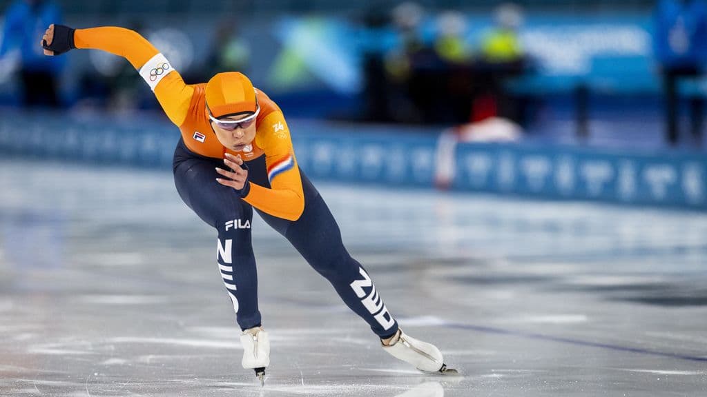 Olympisch schaatspak Jutta Leerdam brengt bijna twee ton op bij veiling