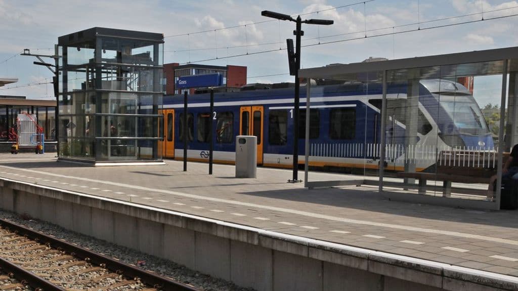 Zeeuwse scholen naar de rechter omdat de trein vier maanden niet rijdt